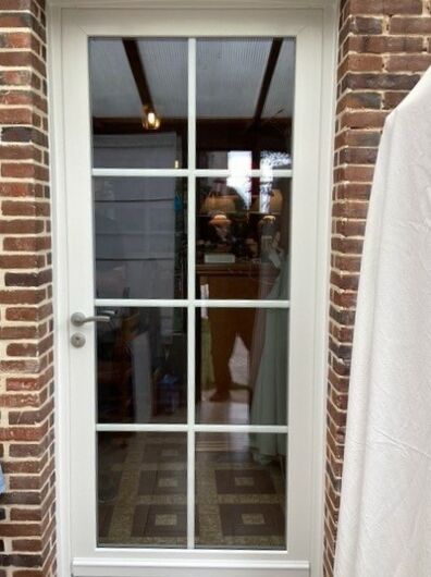 Pose d'une porte créative Classique, vitrée Grand Jour