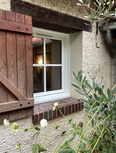 Pose de fenêtres bois